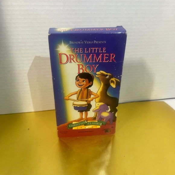 Classic Holiday VHS Collection - Picture 2 of 5